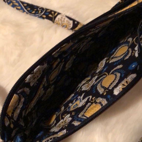 Vera Bradley Cross Body Bag and Coin Purse - Picture 4 of 5